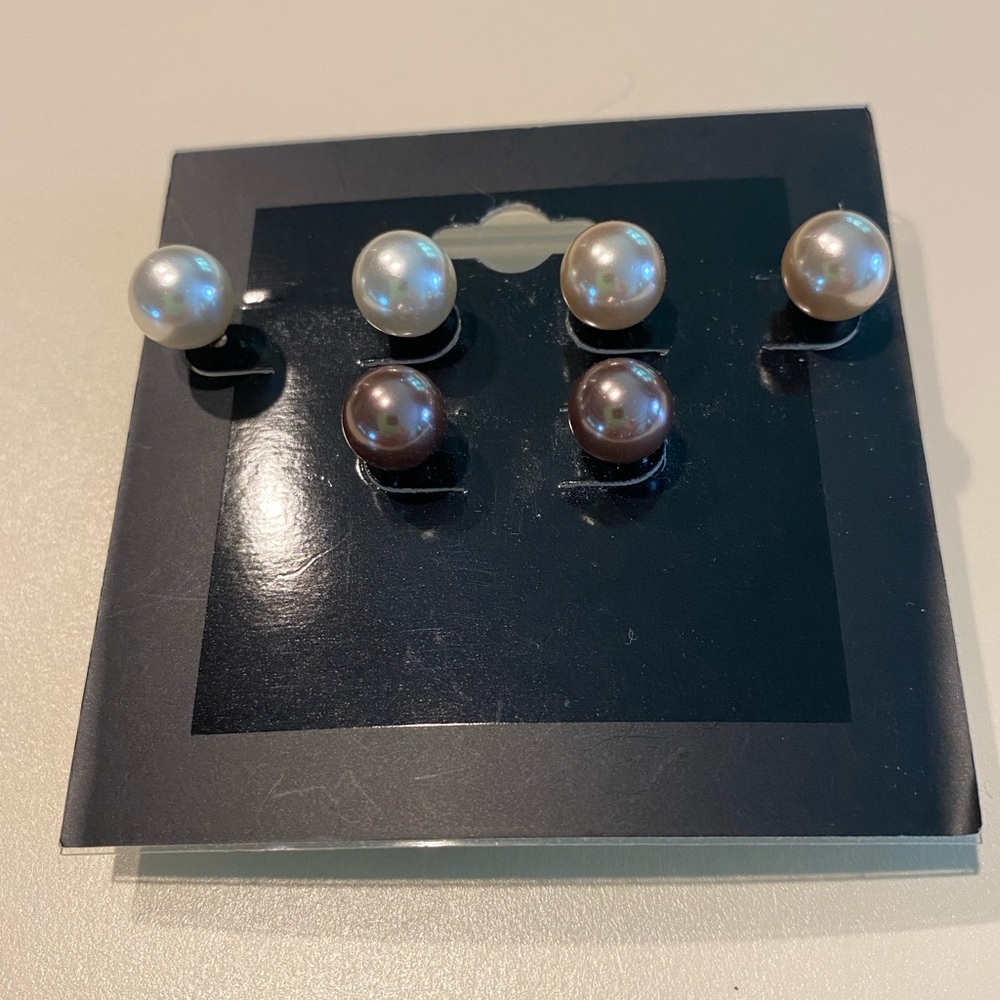 NWT THREE PAIR PEARL LOOK POST EARRINGS
